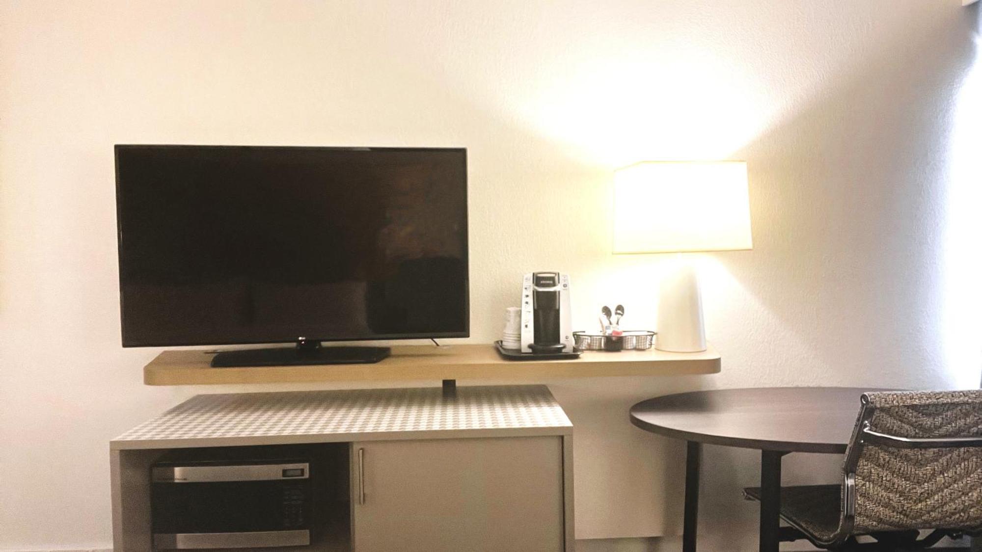 Hotel By Ihg 3*