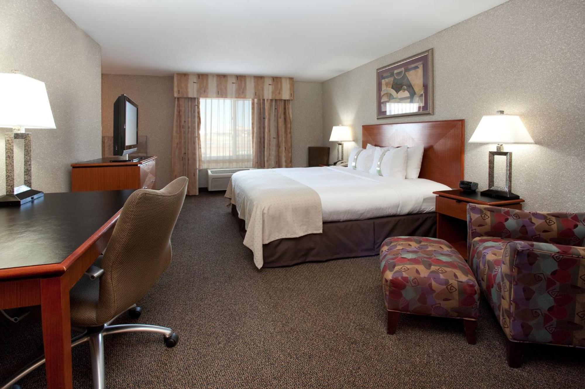 Hotel By Ihg 3*